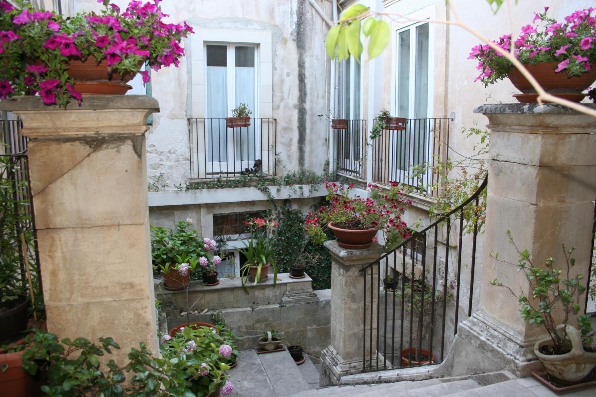Palazzo Il Cavaliere B&B De Charme Modica Exterior foto